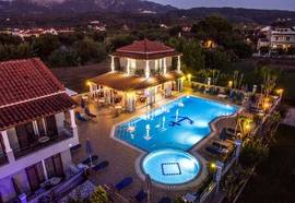 Makis Studios & Apartments