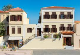Nikos Takis Fashion Boutique Hotel