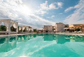 Ekati Mare Boutique Resort & Suites