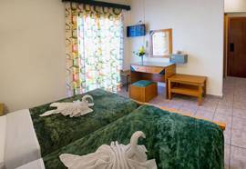 Nicolas Hotel