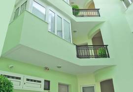 Greta Apartments
