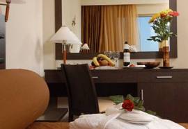 Avra Hotel, Rafina