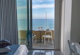 Meltemi Coast Suites