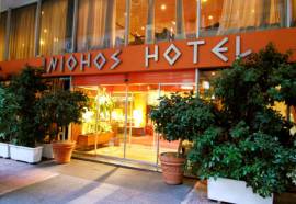 Iniohos Hotel