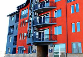 Hotel West