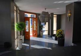 President Plaza Hotel