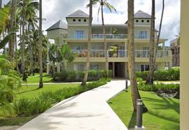 Coson Bay Hotel & Residences