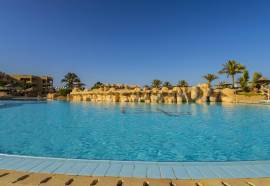 Brayka Lagoon Resort