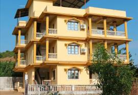 Royal Mirage Boutique