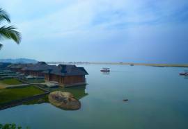 Poovar Island Resort