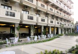 Rahi Resort De Crossroads