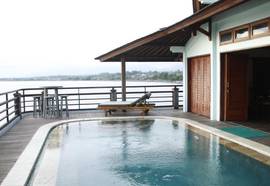 Bombora Medewi Wavelodge