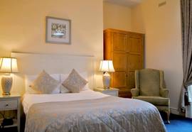 Baggot Court Townhouse