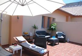 Life Apartments Alameda Colon