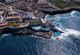 Atlantic Holiday Hotel