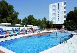 AzuLine Hotel Bergantin