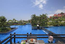Asia Gardens Hotel & Thai Spa