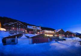 Alpen Village Hotel