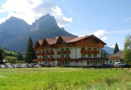 X Alp Hotel