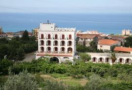 Alhambra Hotel