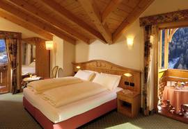 Palace Hotel Ravelli