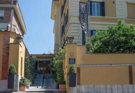Fragrance Hotel St Peter