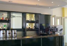 Robinia Hotel