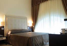 Hotel Ferdinando II, Napoli