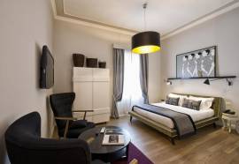 The Independent Suites