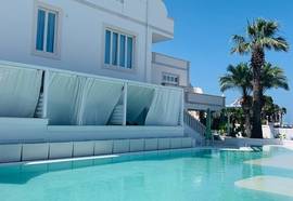 Bianco Riccio Suite Hotel