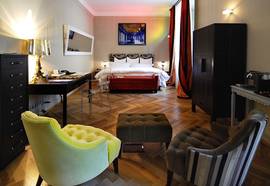 Town House 8