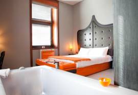 Orange Hotel