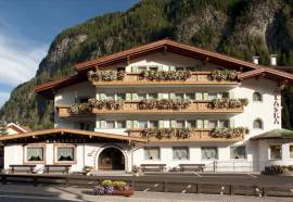 Alaska Hotel Campitello Di Fassa