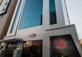 Elegance Castle Hotel