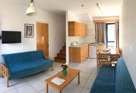 Bay View Hotel Apartments & Villas