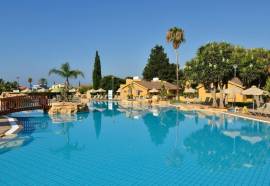 Makronisos Holiday Village