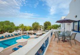 Flouressia Gardens Apartments