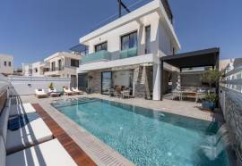 Louis Chris Le Mare Gold Villa