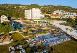 Cavo Zoe Seaside Hotel