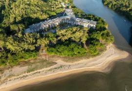 Ocean's Creek Beach Hotel