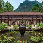 Туры в Ипоха Малайзию в лучшие отели для 2 взрослых на 8 дней на праздники 2025 - The Banjaran Hotsprings Retreat, Ipoh