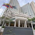 Недорогие туры в Куала-Лумпур, Малайзию, в отели 5*, для 2 взрослых, от Pac Group 2024 - Jw Marriott
