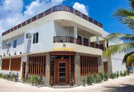 Kamadhoo Inn