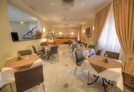 Allegro Hotel