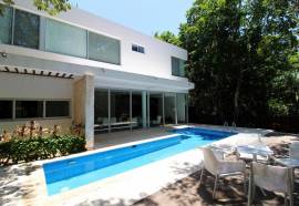 Bahia Principe Vacation Rentals - Four-Bedroom House