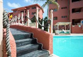  Selina Cancun Downtown