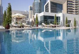 La Verda Dubai Marina Suites & Villas