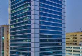 Royal Tulip Act Hotel