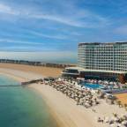 Премиальные туры в ОАЭ, для 2 взрослых, на 14 дней, зима 2024 - Hampton By Hilton Marjan Island