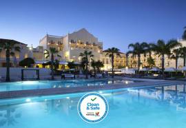 Blue & Green The Lake Resort